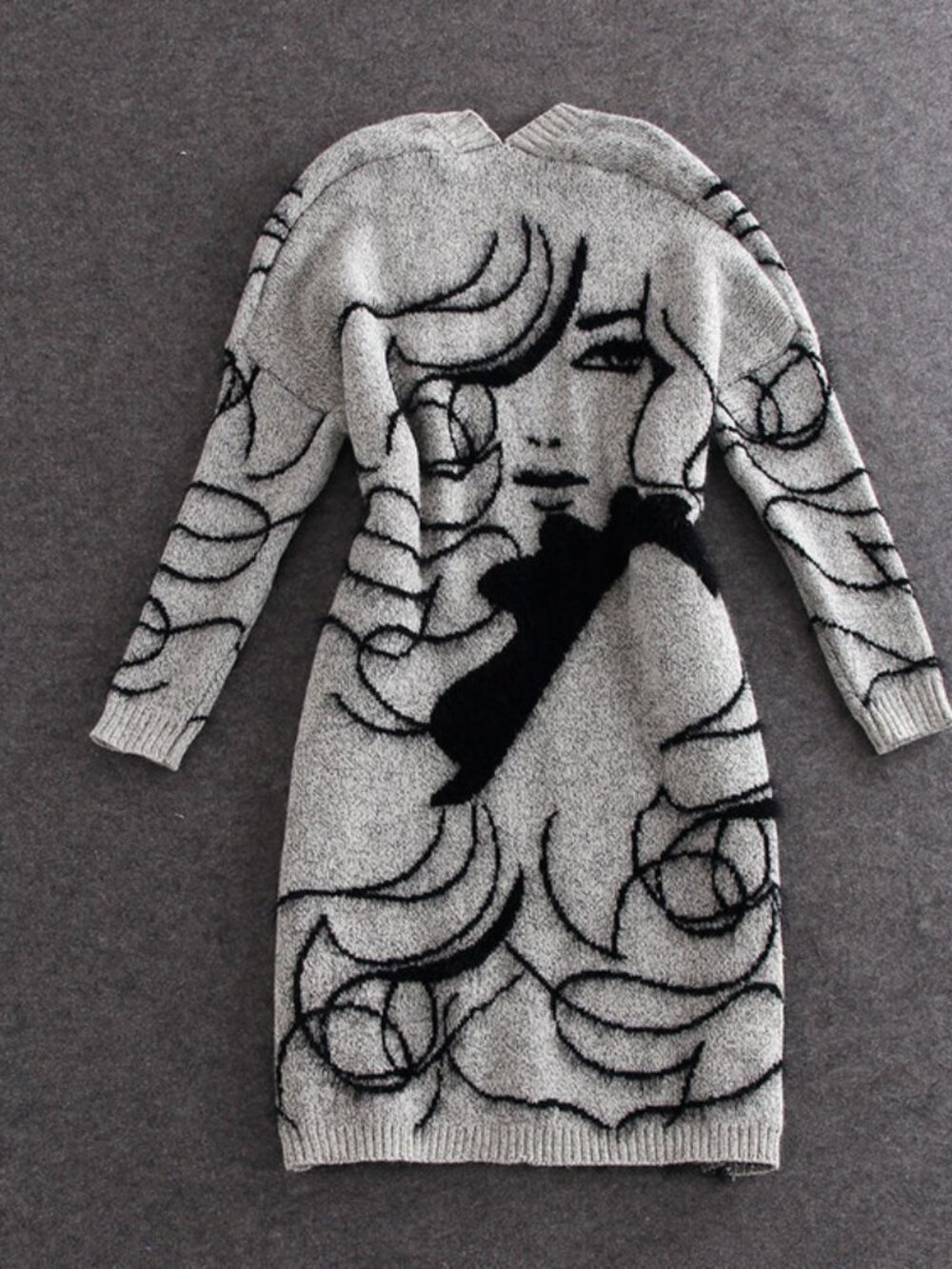 Abstract Face Long Cardigan - Picture 8 of 8